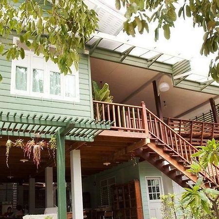 프라 나콘 시 아유타야 반 분추 B&B 외부 사진