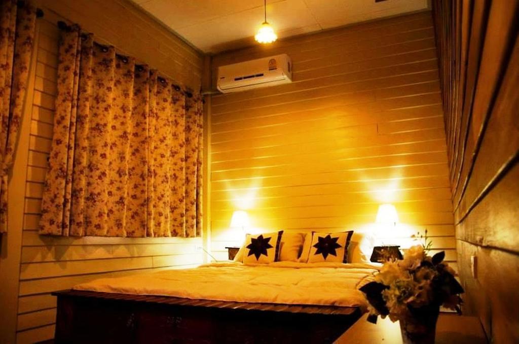 프라 나콘 시 아유타야 반 분추 B&B 객실 사진